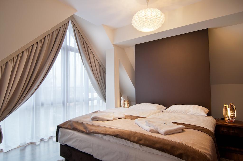 Hotel Dobry Klimat 스클라르스카포렘바 외부 사진